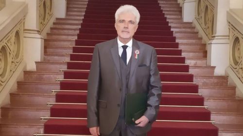 Magyar Arany Érdemkeresztet kapott a győri Bercsényi-iskola igazgatója, Németh Zsolt